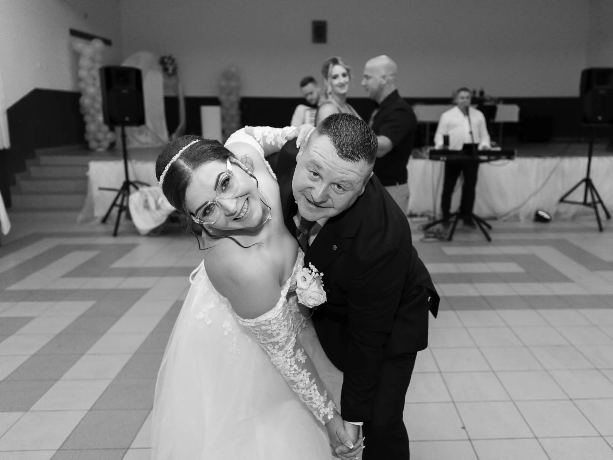 Svadbena proslava — fotografija 11